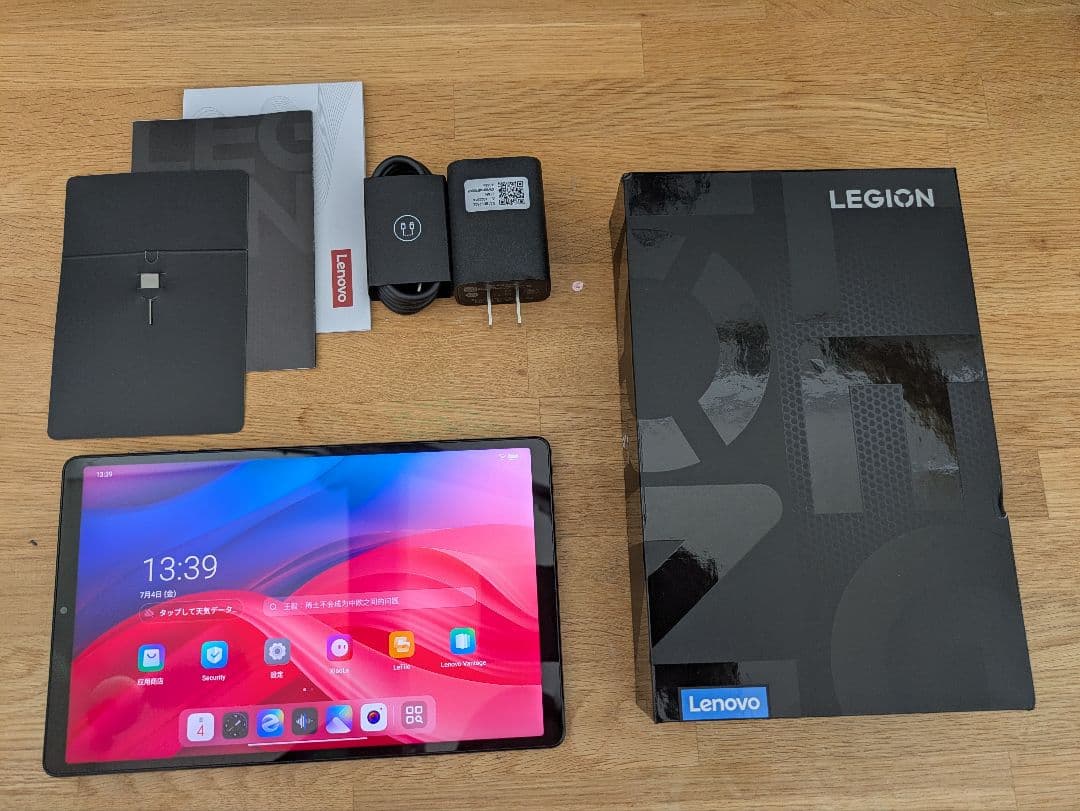 Lenovo 8.8型タブレット LEGION Y700 2023年