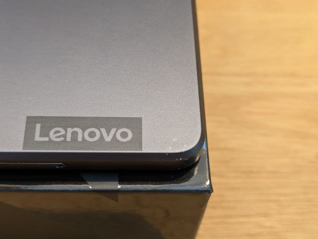 Lenovo 8.8型タブレット LEGION Y700 2023年