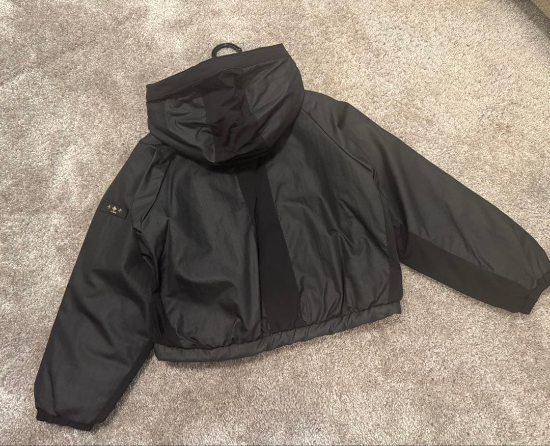 新品未使用　国内直営店　TATRAS タトラスMORAVA ショートダウン 黒