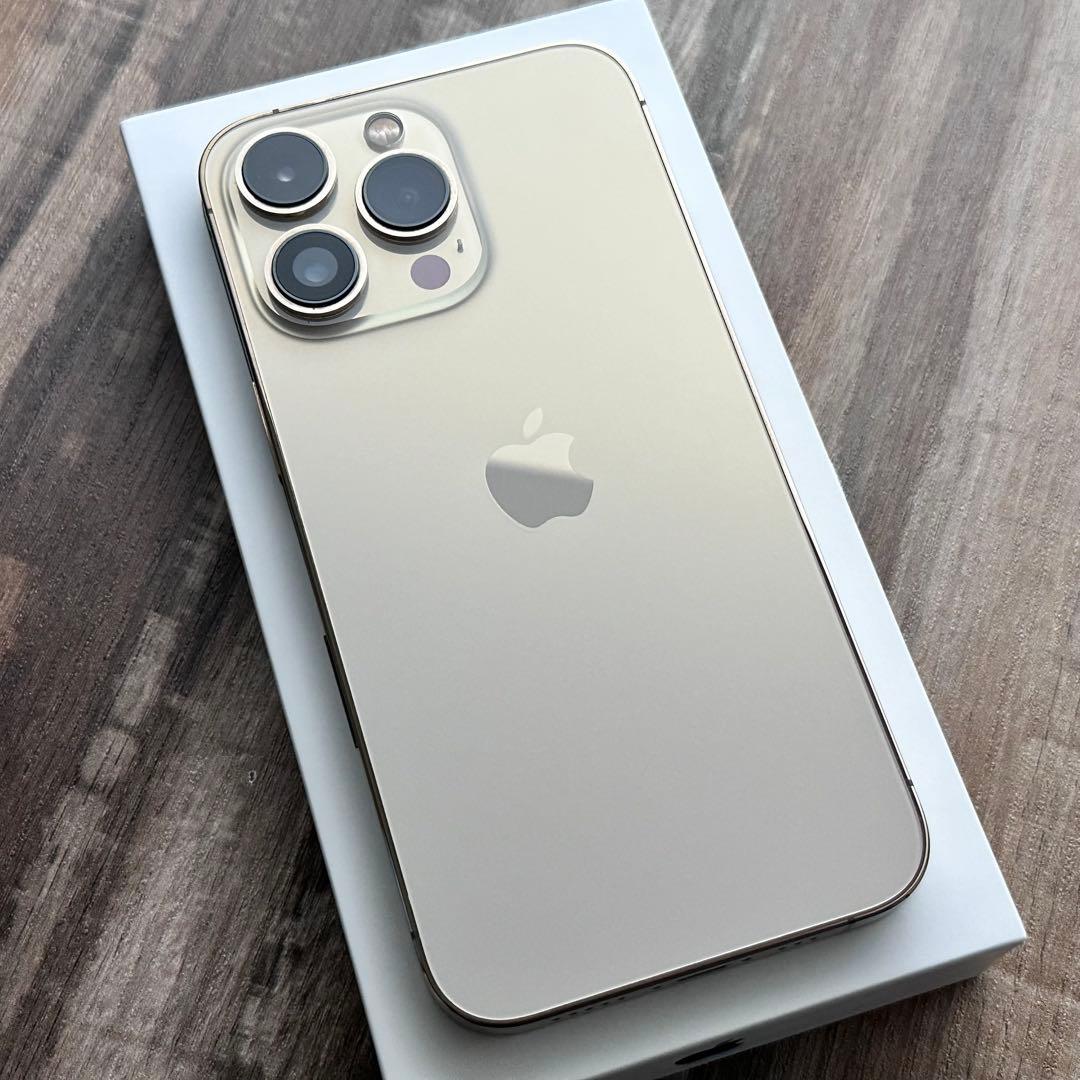 【格安美品☆】iPhone13Pro 本体 Gold 256GB SIMフリー