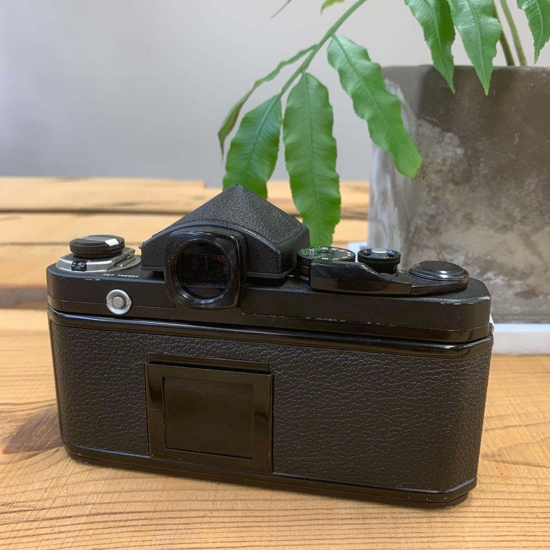 Nikon F2 チタン (Nikkorレンズ付き※レンズおまけ)