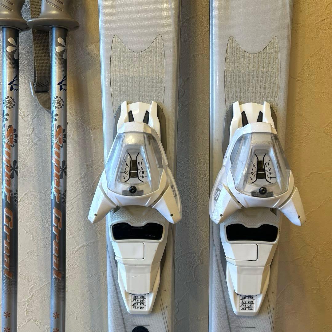 ◾️カービングスキーセット　スキー板151㎝　ブーツ24㎝　女性用　レディース用