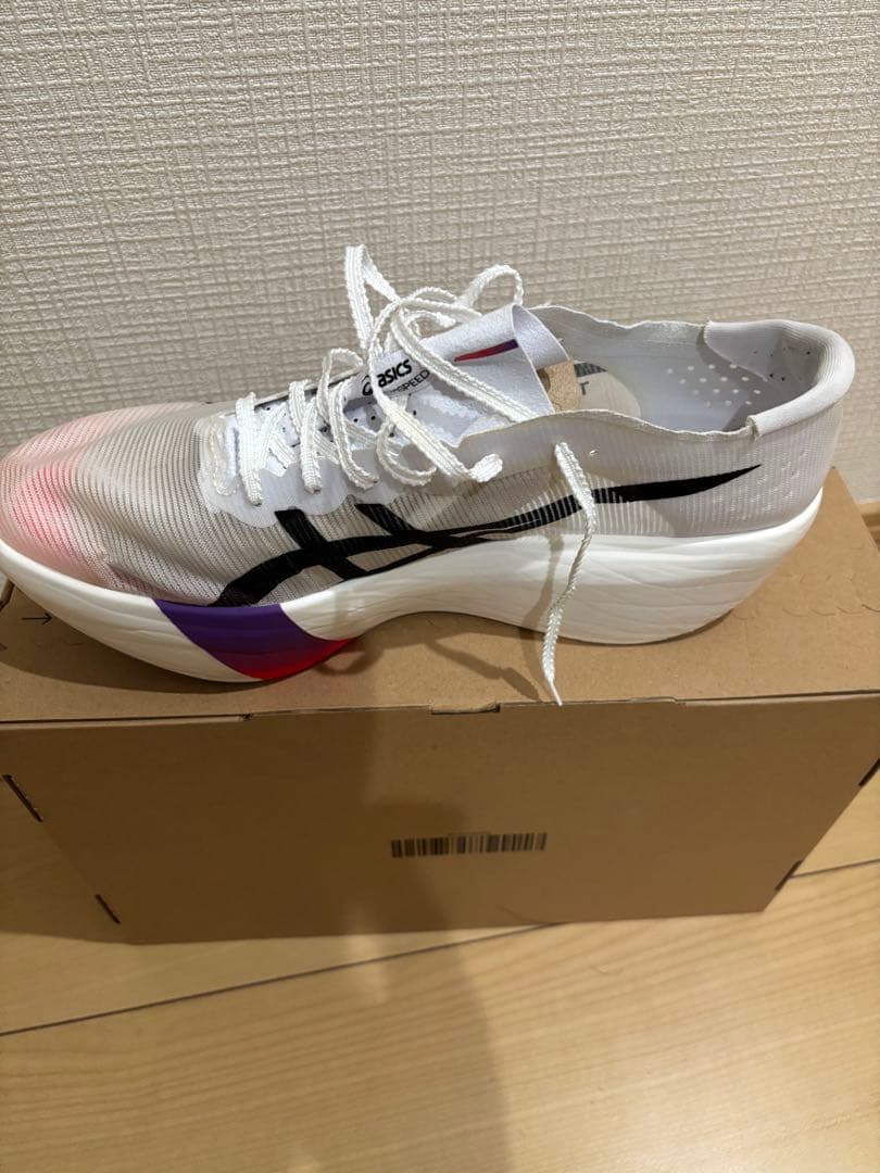 メタスピードレイ　RAY ASICS ランニング ホワイト/ブラック/パープル