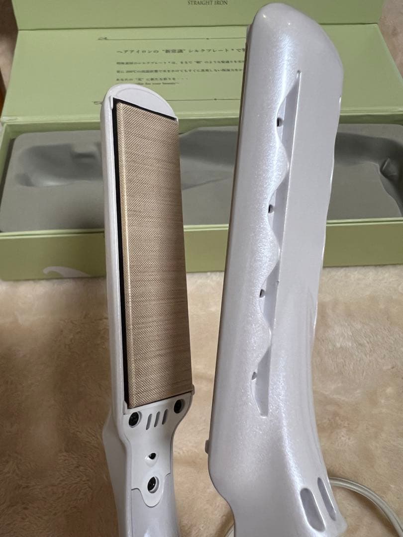 絹女　KINUJO ストレートアイロン