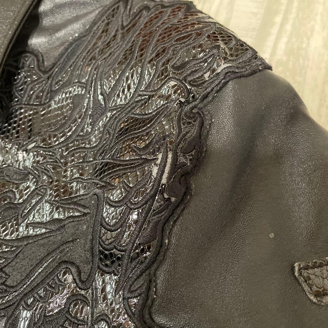 【希少】AVIREX アヴィレックス　革ジャン　ドラゴン刺繍　レザージャケット