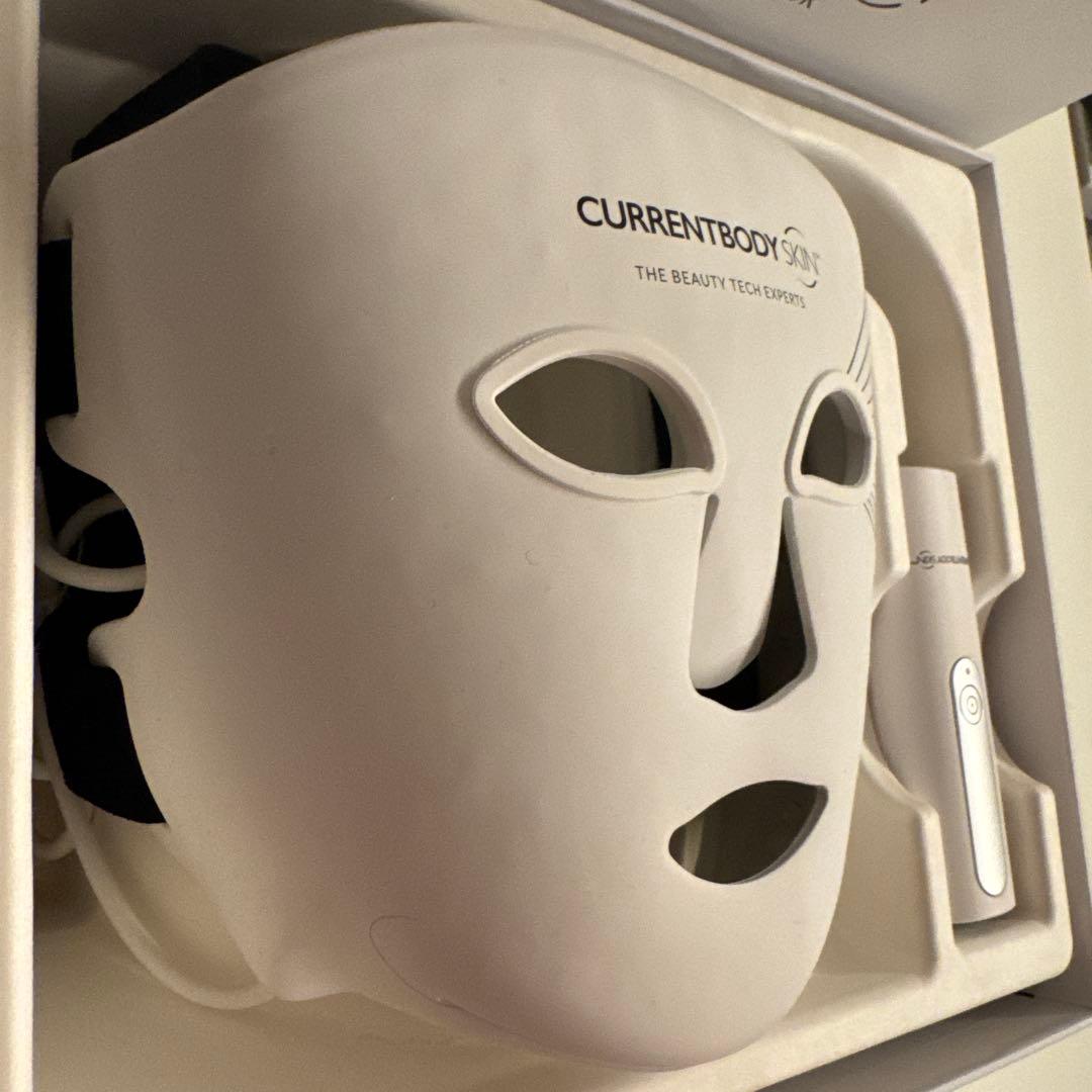 美品！CURRENTBODY ライトセラピーマスクシリーズ ☆スマスク5枚付き