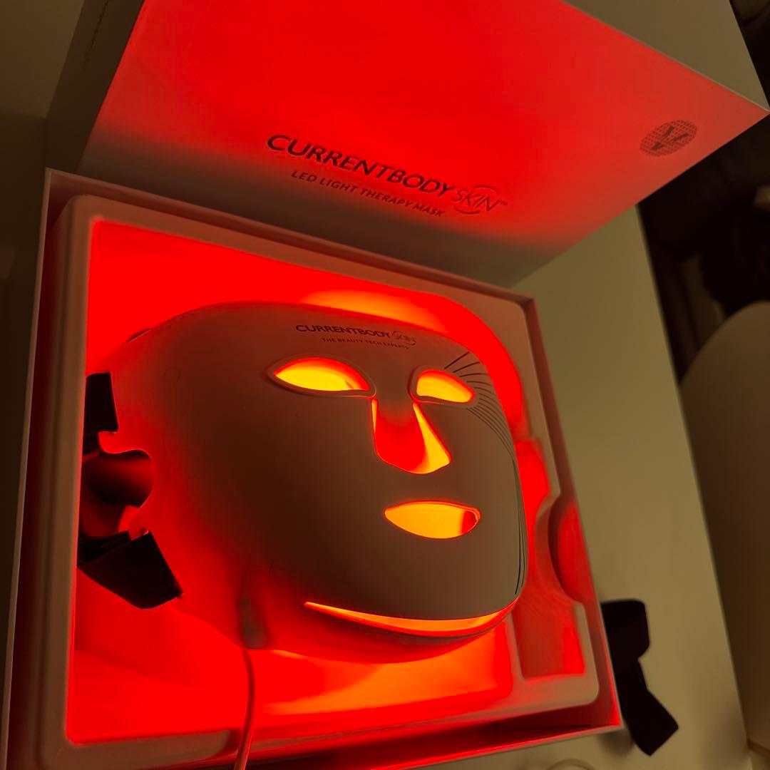 美品！CURRENTBODY ライトセラピーマスクシリーズ ☆スマスク5枚付き
