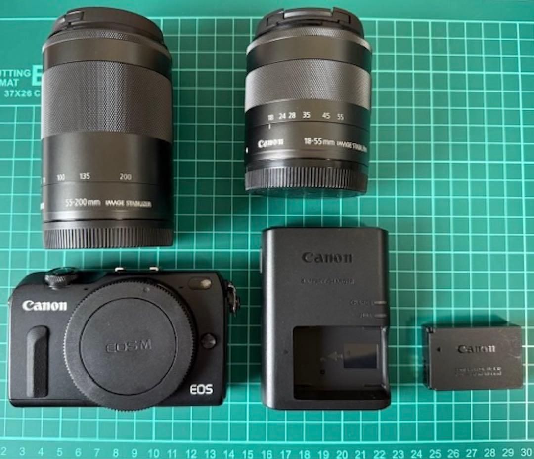 期間限定オークション美品 CanonEOSM2 ダブルズームキットブラック箱付