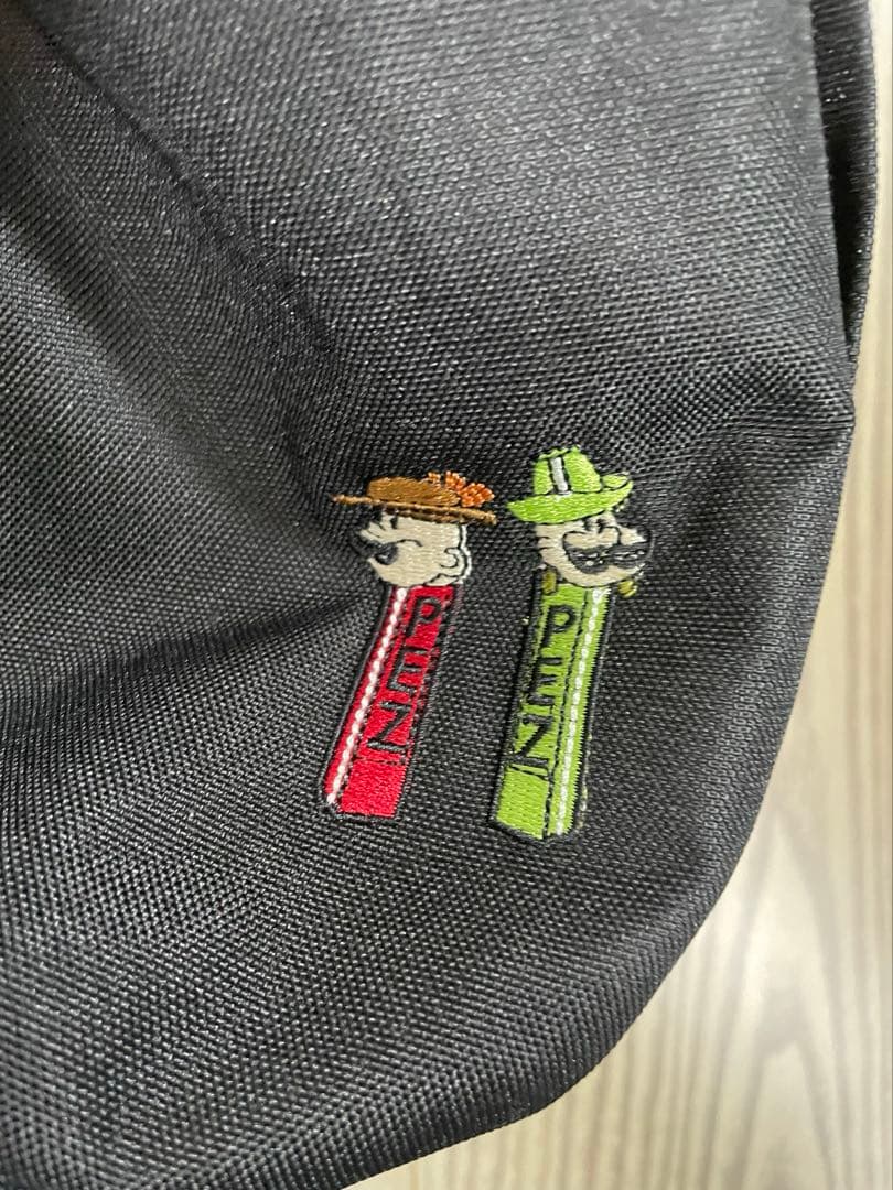 ear PAPILLONNER PEZ×ear撥水刺しゅうリュック　ブラック