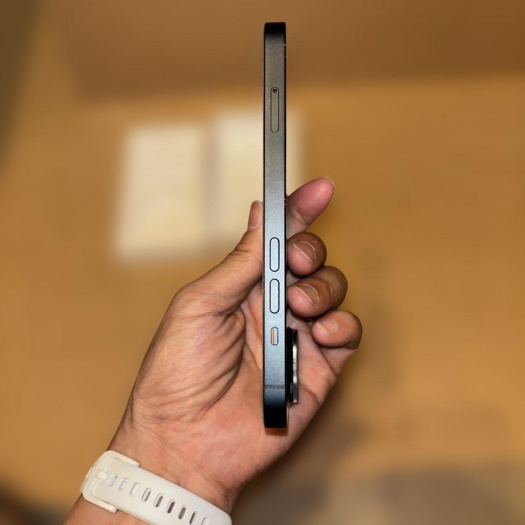 iPhone 14 ブラック 本体　SIMフリー