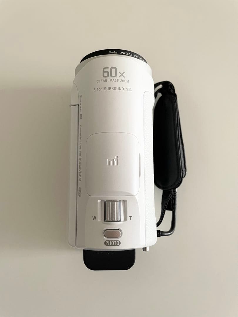 美品 SONY HDR-CX670 バッテリー、充電ケーブル、SDカード付