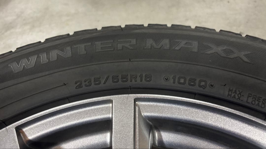 スタッドレスセット 235/65R18 WINTER MAXX SJ8