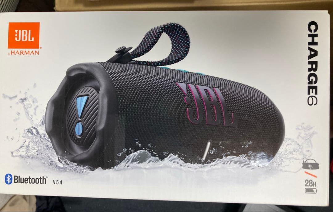 国内正規品　JBL CHARGE6 保証書貼付用レシート付　ファンキーブラック