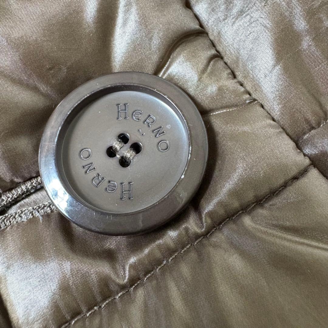 れ*ー様 【Herno】　ヘルノ　 ベージュ ダウンコート サイズ42 美品
