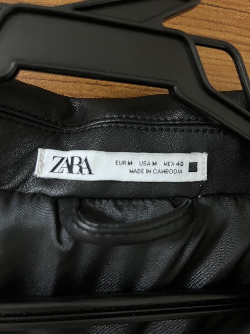 ZARA フェイクレザー スクエアカットフィット ジャケット
