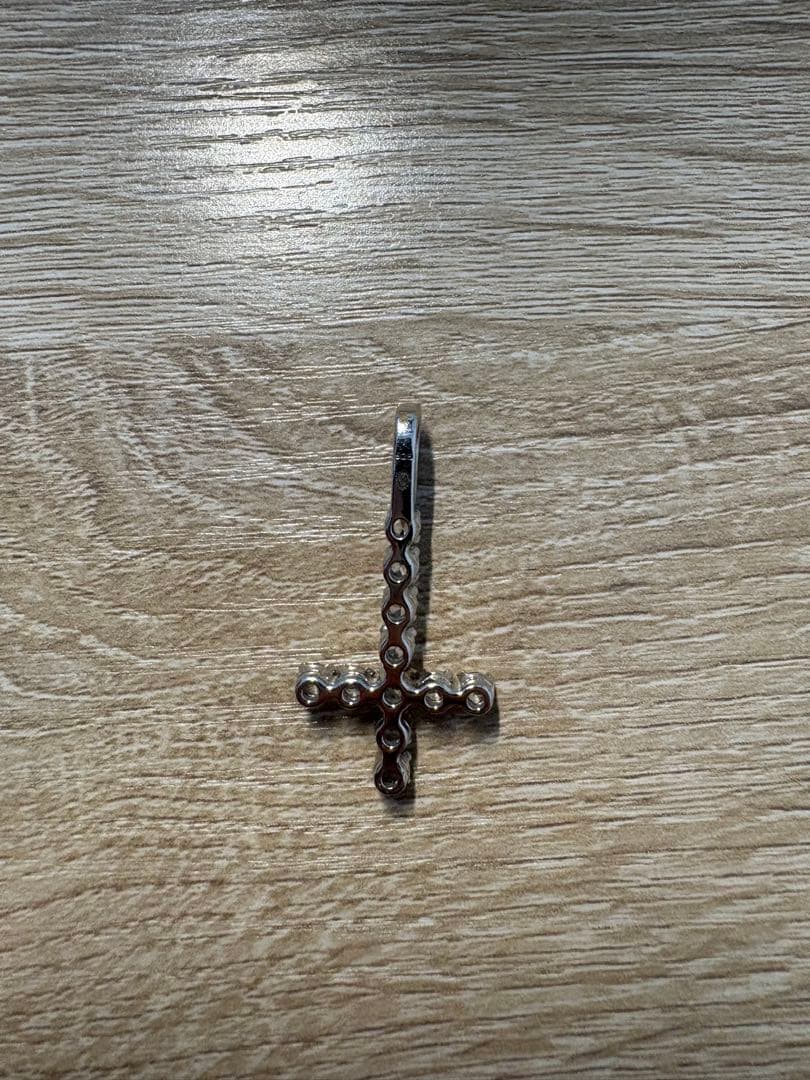 AVALANCHE 逆さ十字架 ネックレス ヘッド