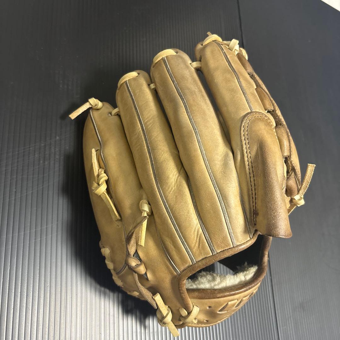 Mizuno Pro 硬式野球グローブ キャメル　右投げ投手用