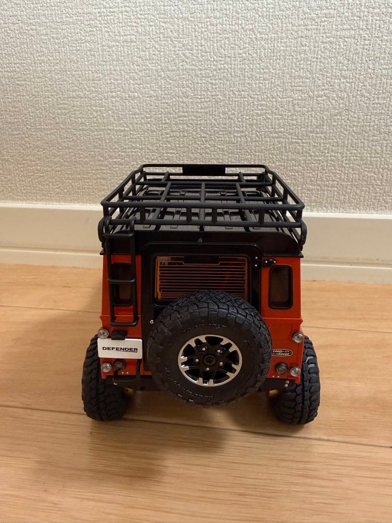 ミニッツ4×4 DEFENDER ルーフラック付き