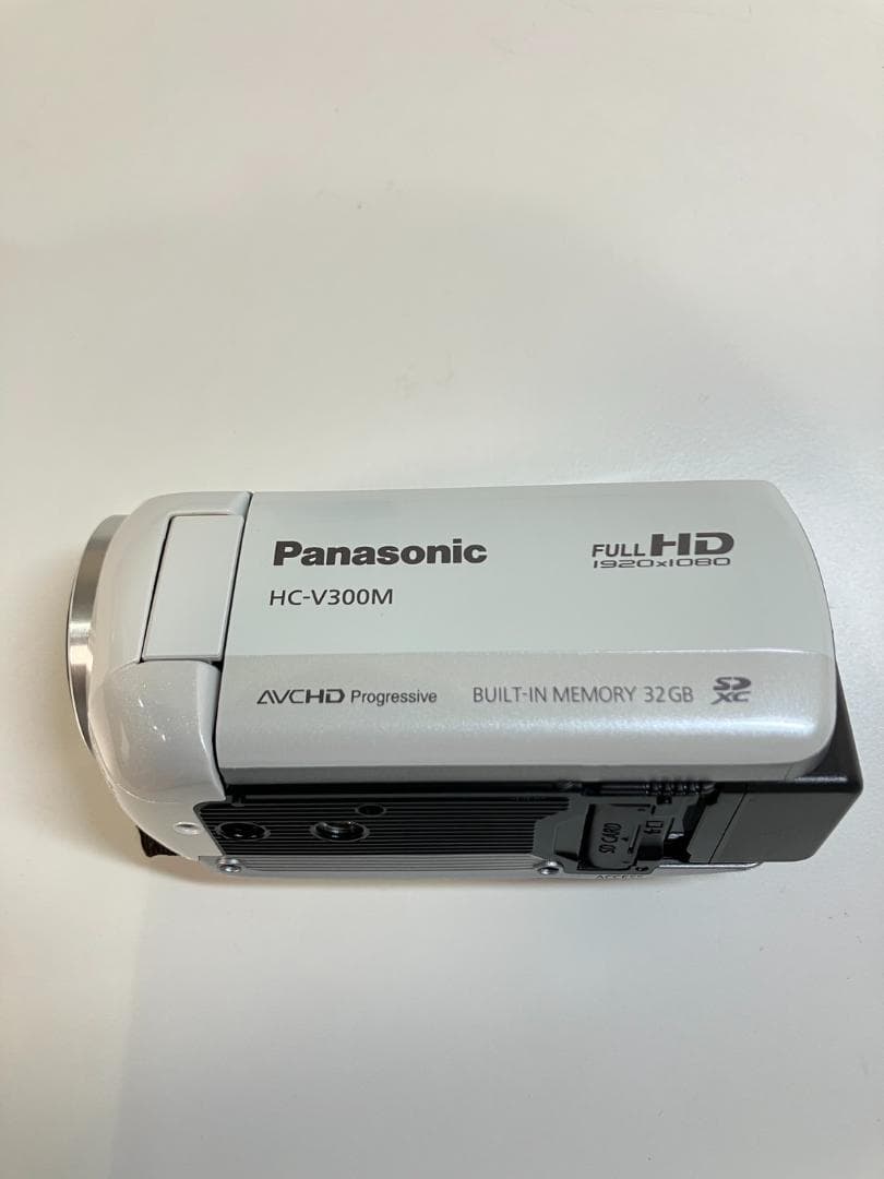 パナソニック Panasonic HC-V300M ビデオカメラ 箱・ケース付