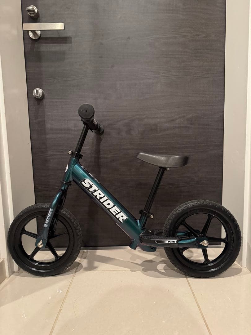STRIDER Pro ストライダープロ 12インチ メタリックアクア