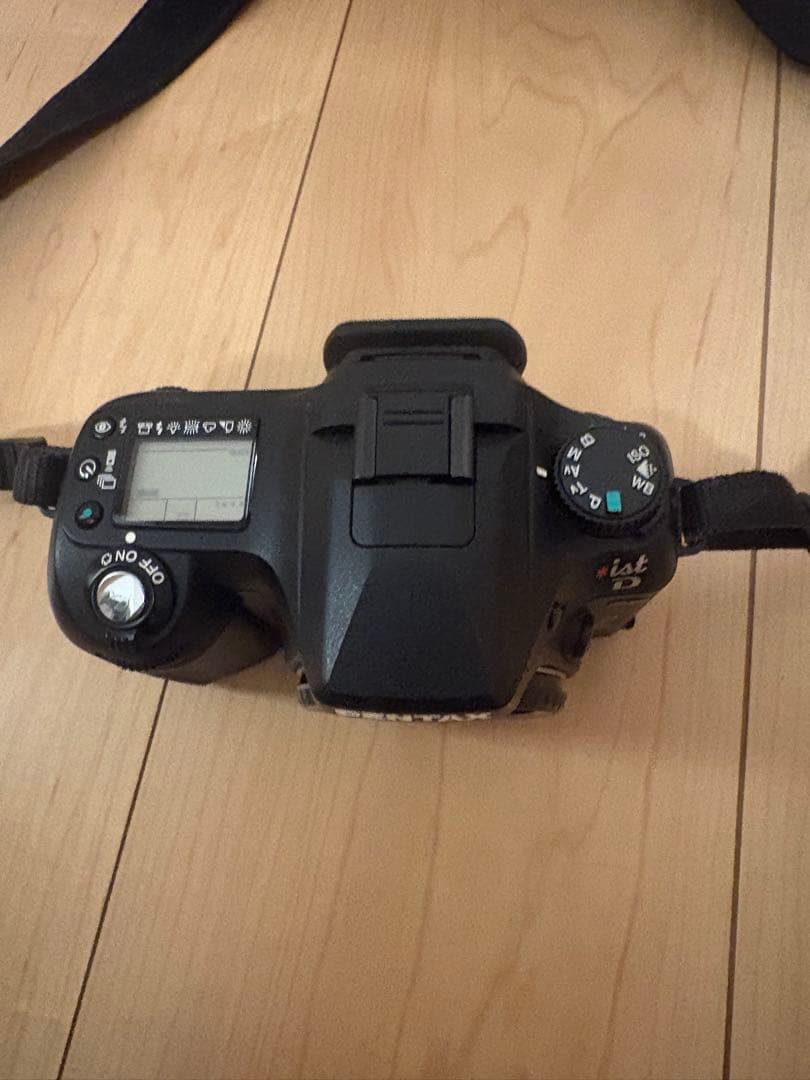 Pentax 初代 ＊istD + バッテリーグリップ D-BG1