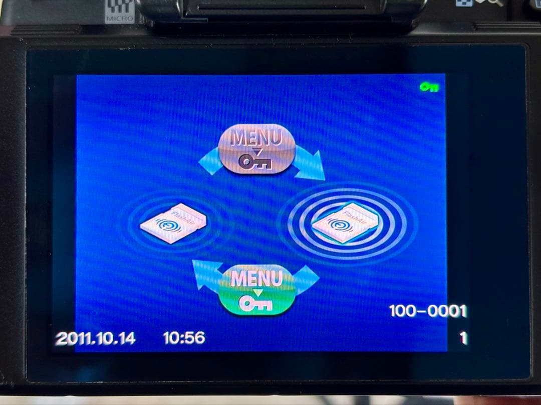 OLYMPUS OM-D E-M5 ミラーレス一眼 14-42mm WifiSD