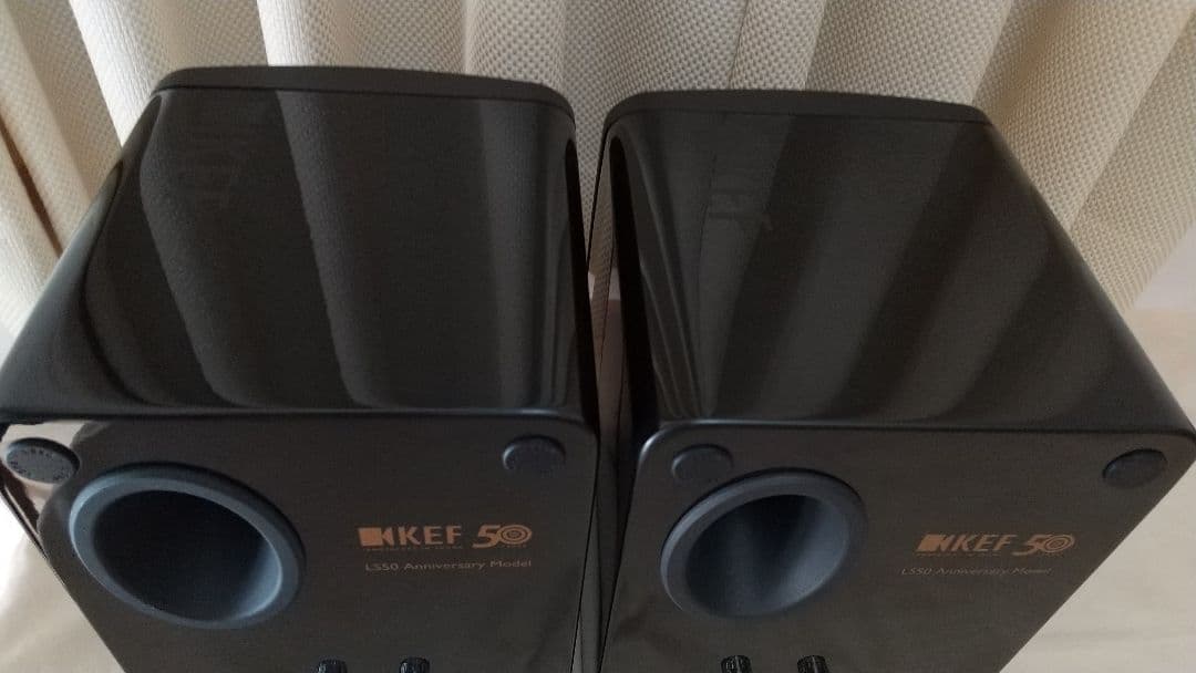 スピーカー・ウーファー KEF LS50