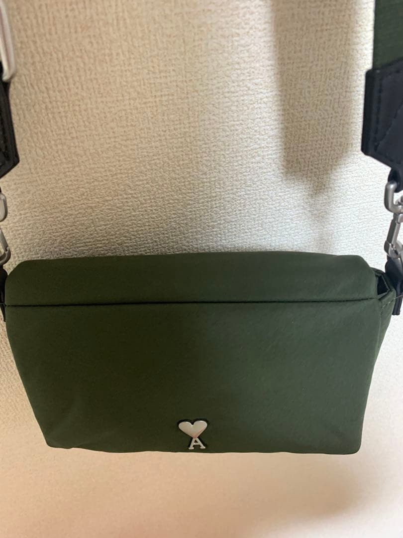 専用　アミパリスAmi de Coeur コンパクトショルダーバッグ　カーキ