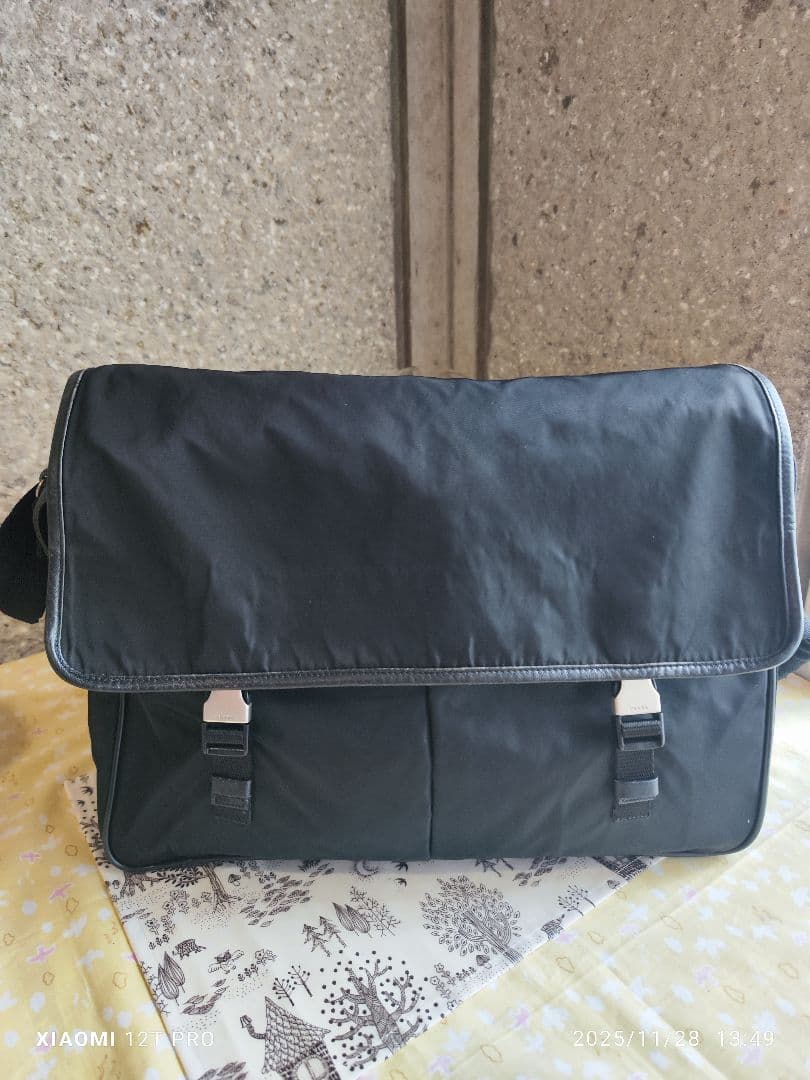 PRADA ブラダ メッセンジャーバッグ/ショルダーバック ブラック 美品