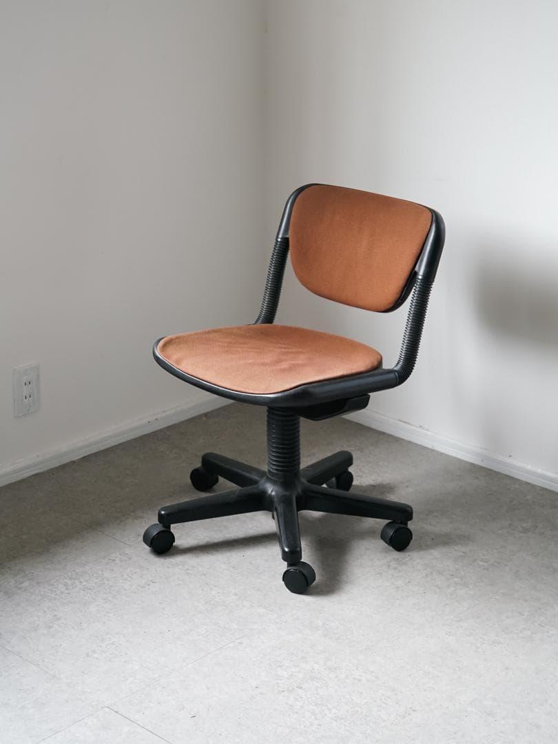 【エンドウ】80’s ITOKI \"vertebra\" チェア 昇降式