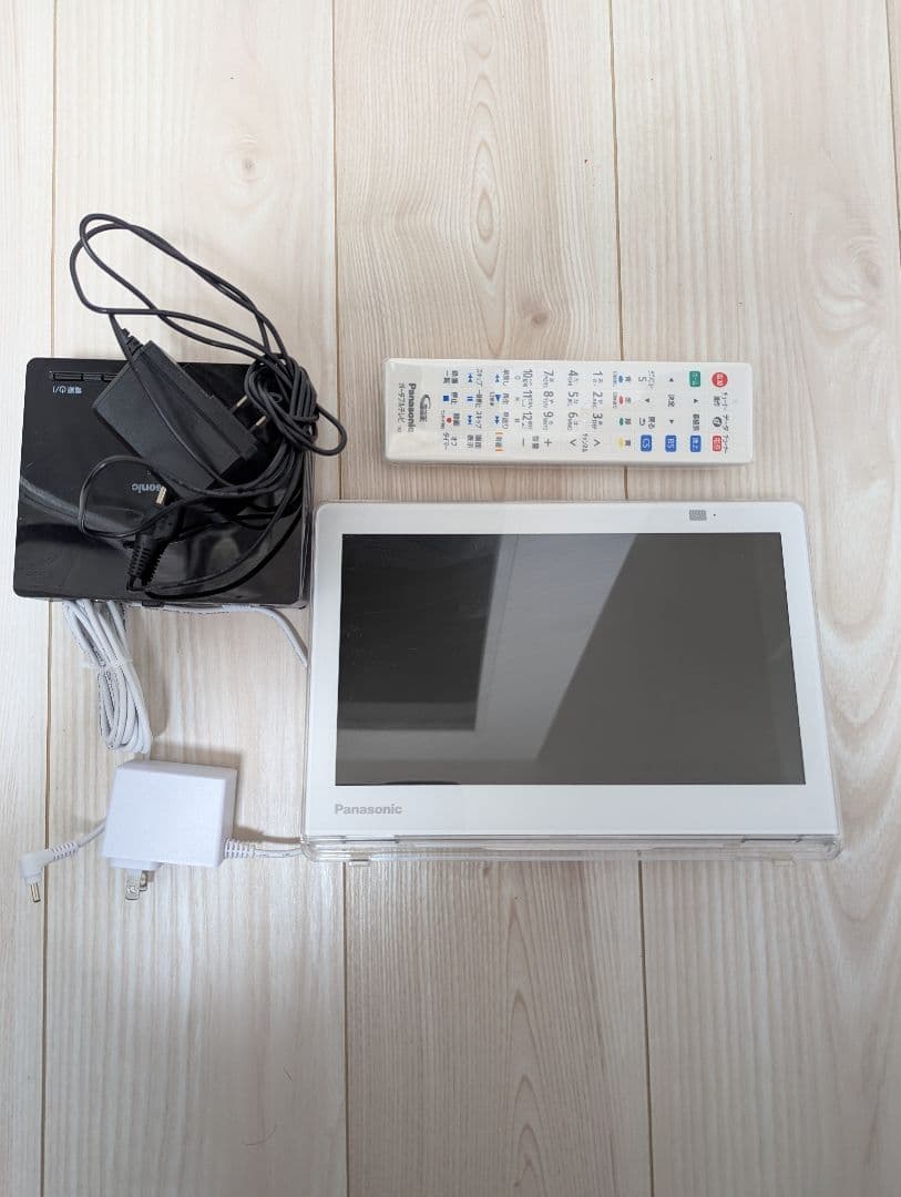 パナソニック 10V型 ポータブル 液晶テレビ　ビエラ 防水タイプ