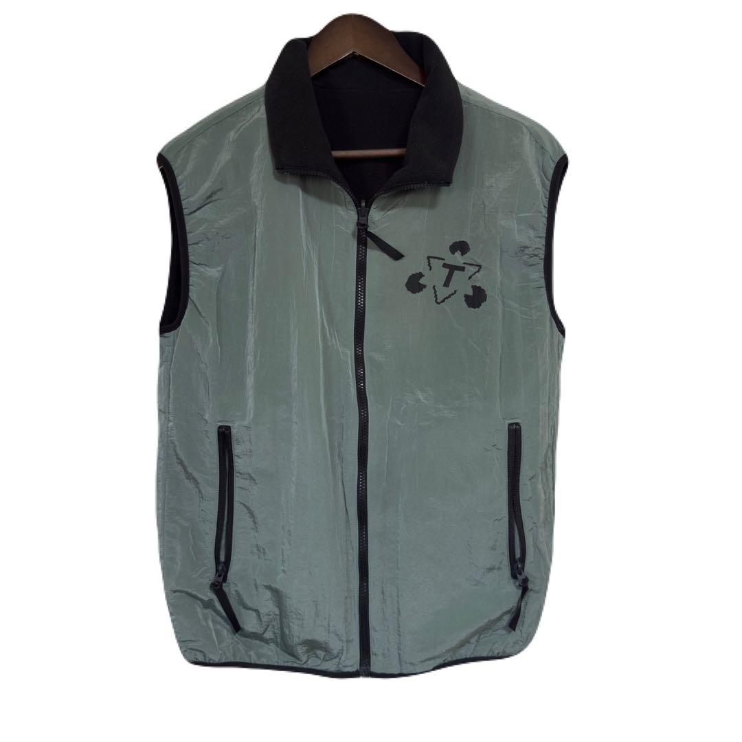 THE TRILOGY TAPES リバーシブル ボアフリースベスト 黒 緑