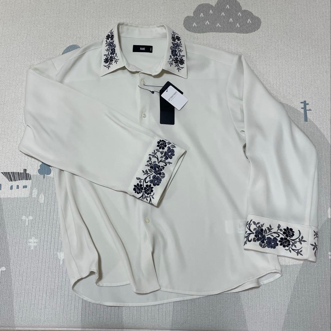 【新品未使用】HARE　TOROMIシシュウシャツ　ホワイト　ブラウス