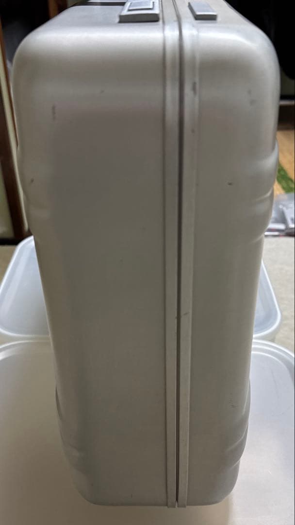 ゼロハリリバートン, アタッシュケース