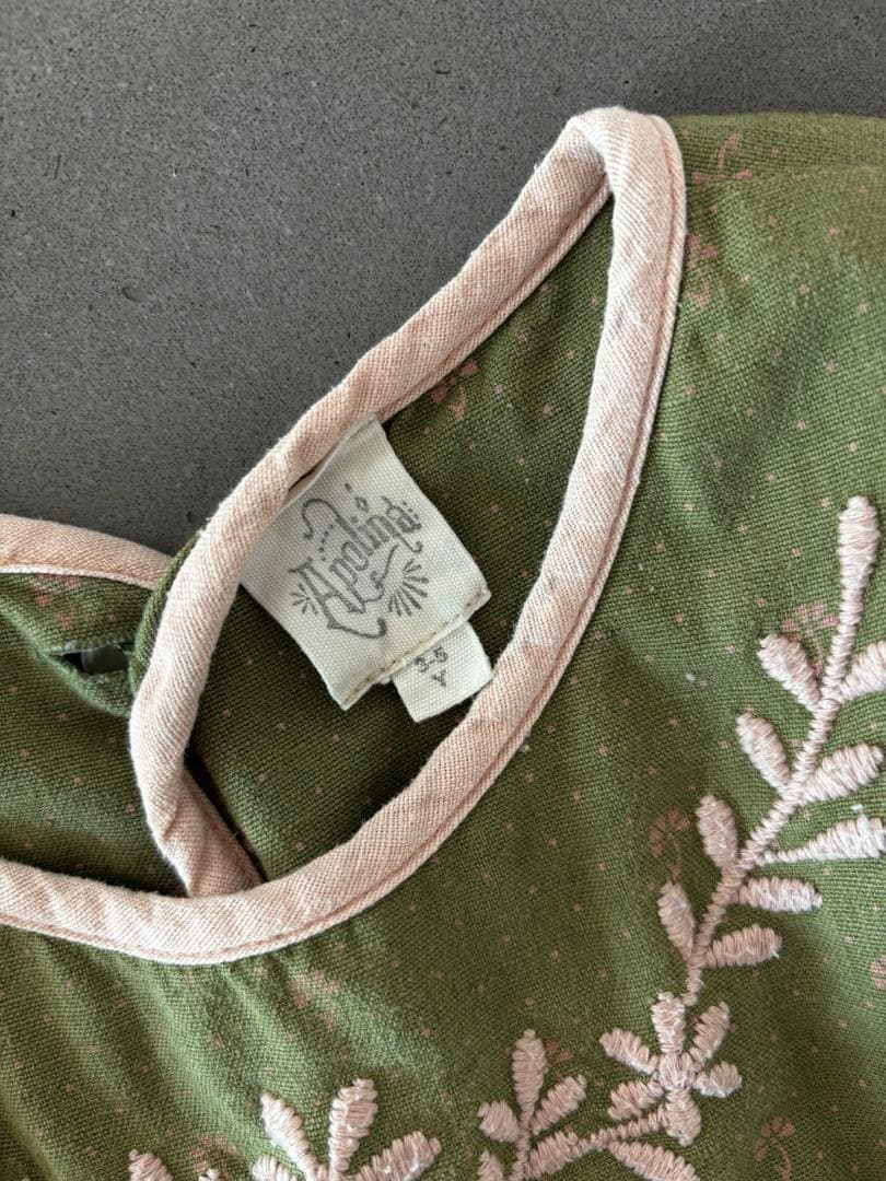 apolina 刺繍　ワンピース