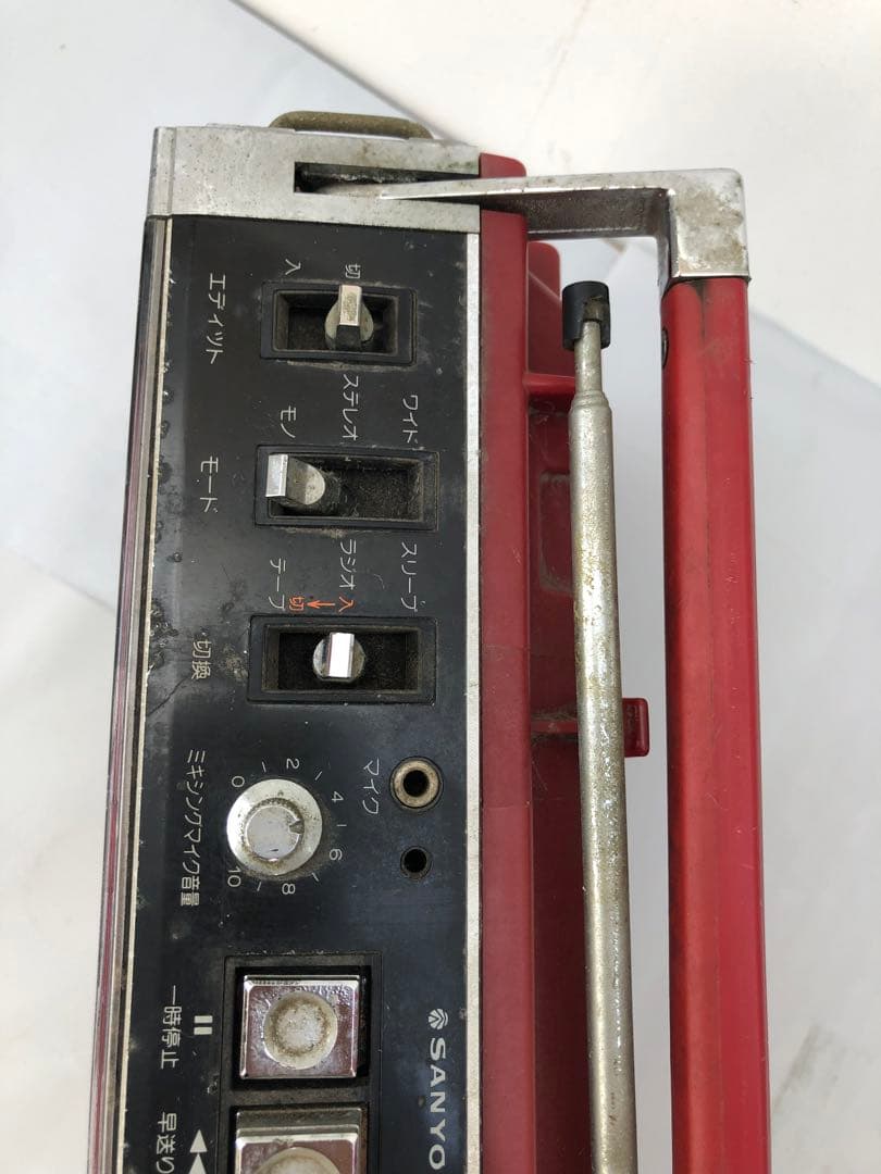 SANYO MR-U4MK2 赤　ラジカセ 昭和レトロ動作訳あり(D193)