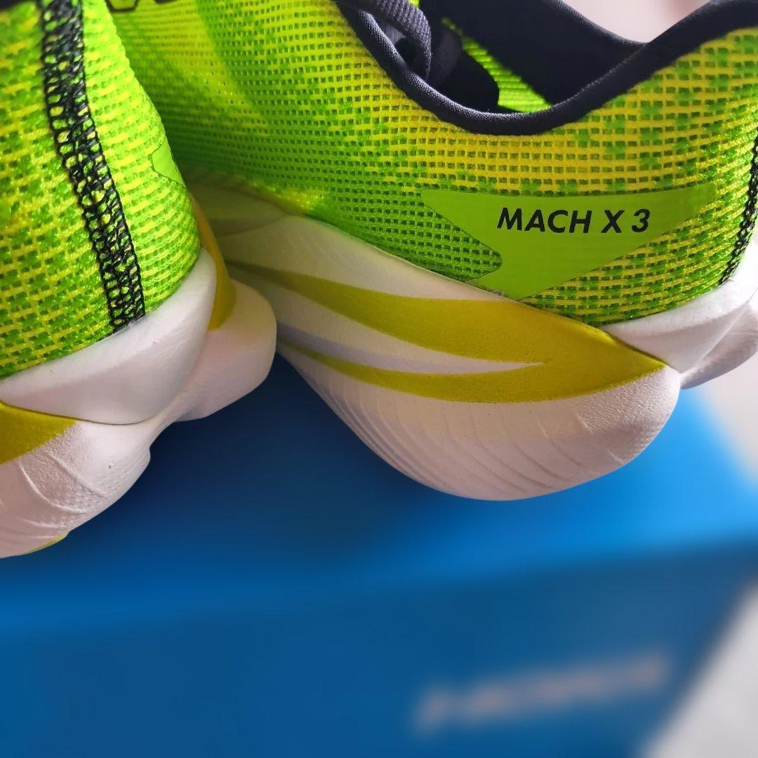 ホカ　マッハX3