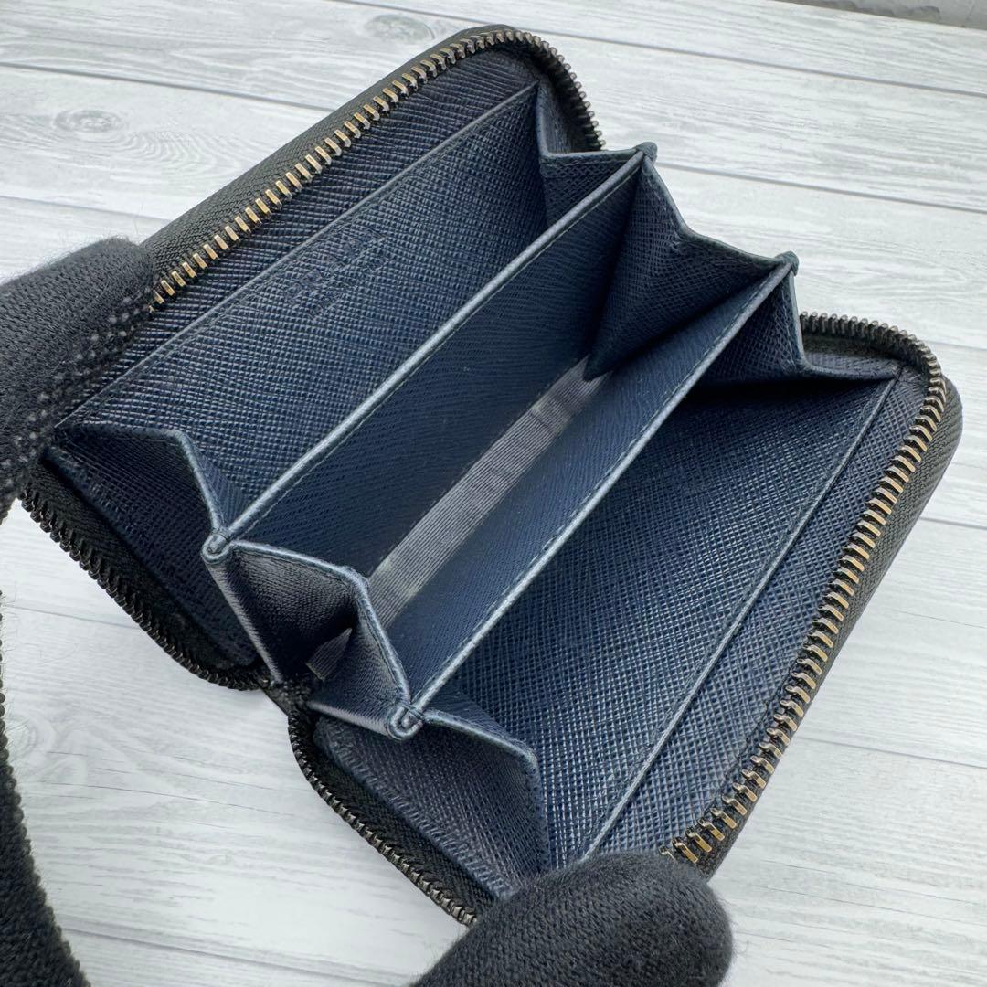 【美品】プラダ　バイカラー　ケース　サフィアーノレザー　ブラック