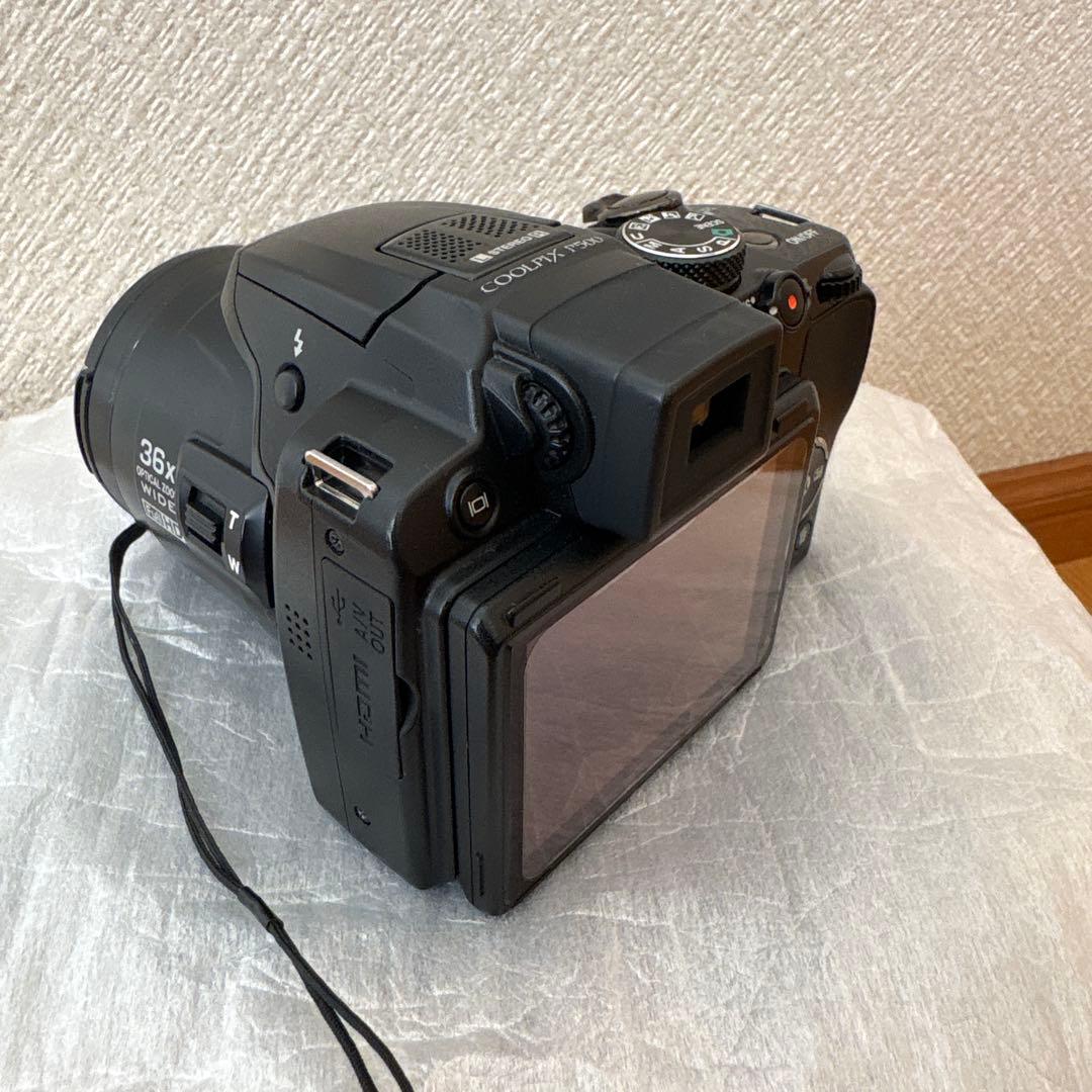 美品　NIKON ニコン COOLPIX P500 コンパクトデジタル