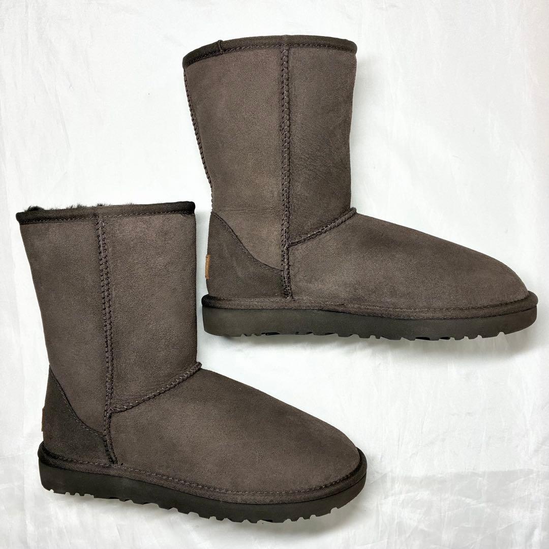 【未使用】　アグ　クラシックショート2 ムートンブーツ　ブラウン　1016223