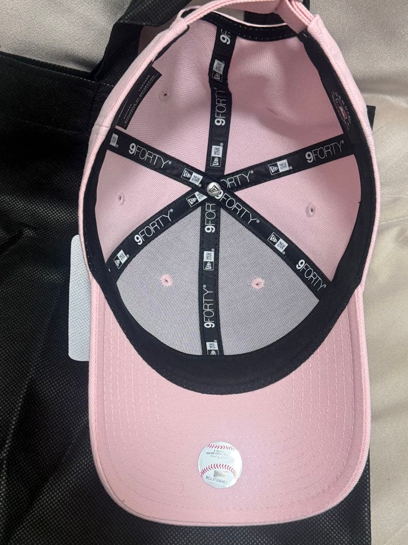 ニューエラ　9FORTYRHINESTONE ドジャースピンク