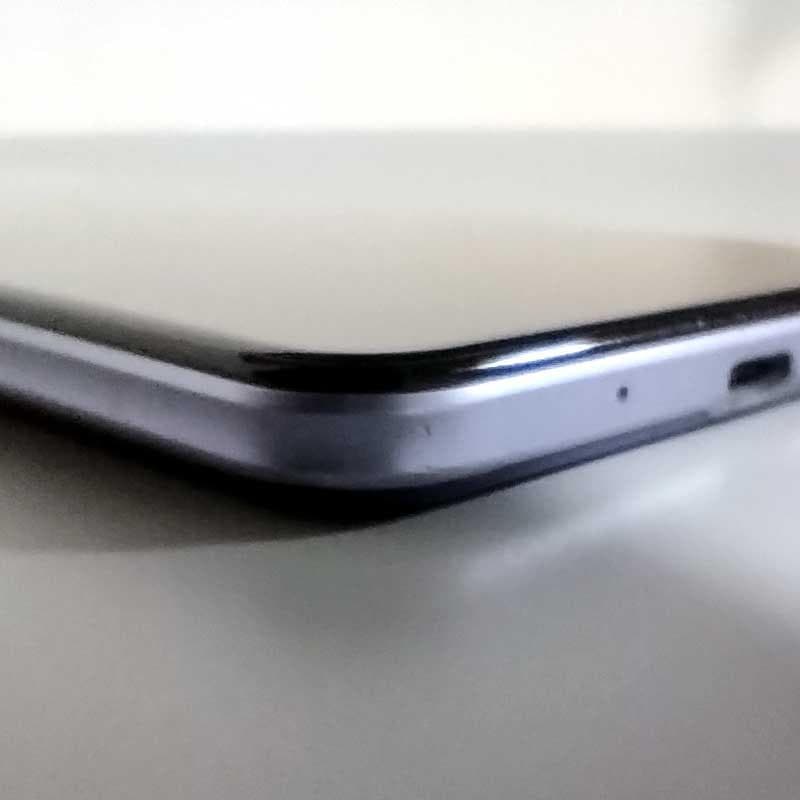 AQUOS sense4 Plus【箱・充電器付】SH-M16