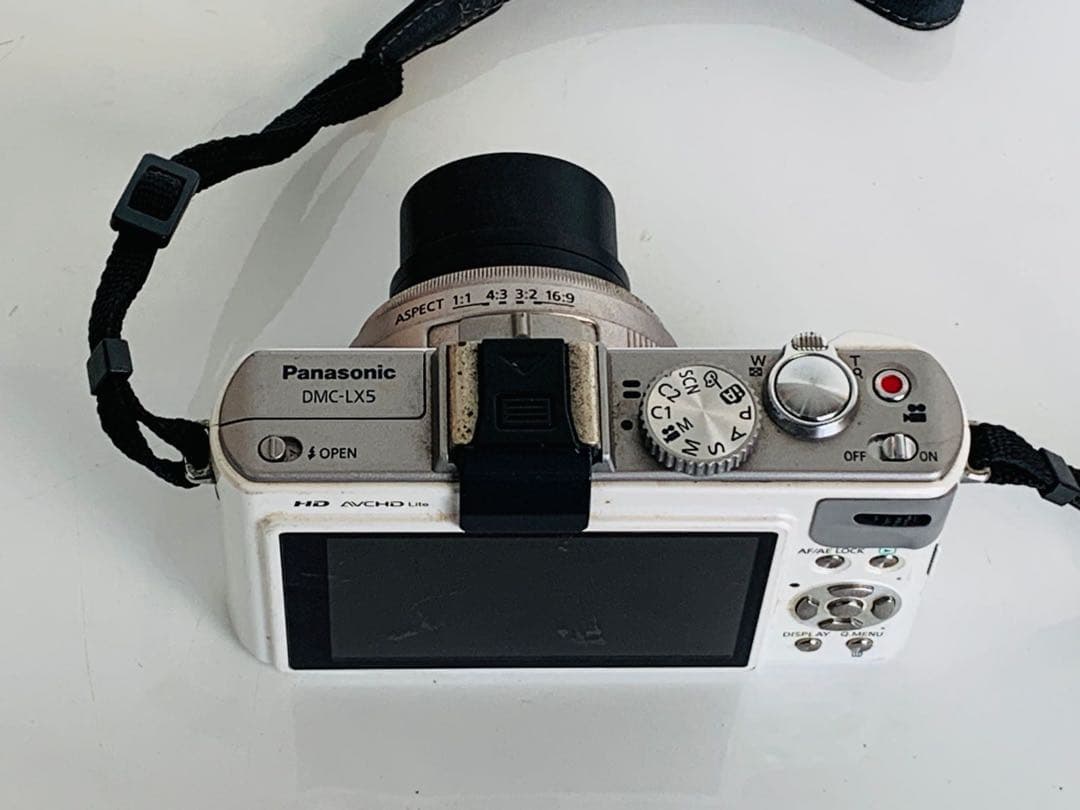 Panasonic DMC-LX5GTホワイト