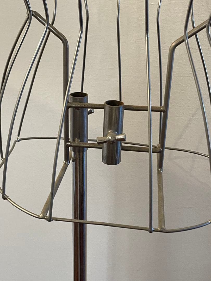 金属製ワイヤーフレームトルソー　ボディ