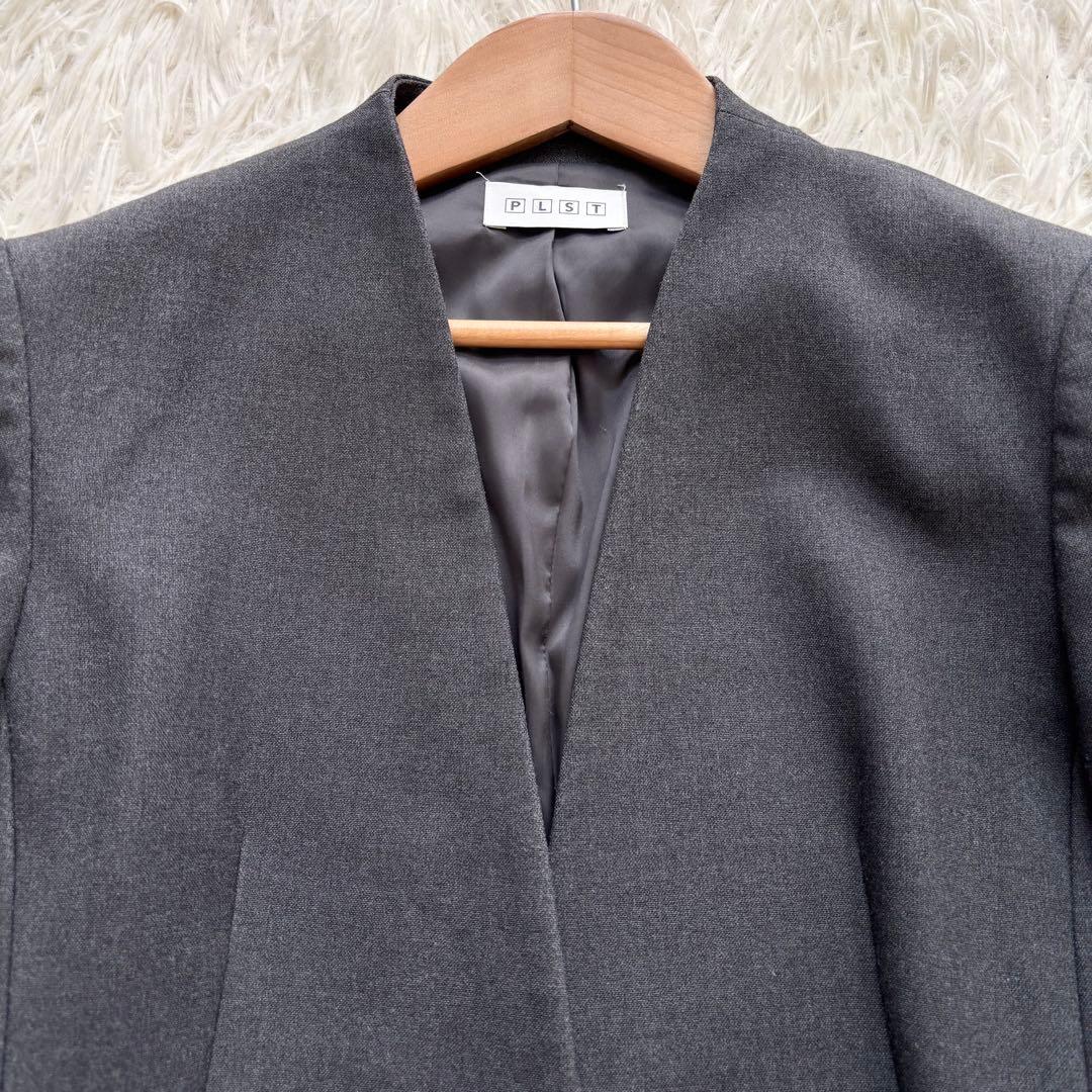 プラステ ウォームリザーブ カラーレス パンツスーツ セットアップM チャコール