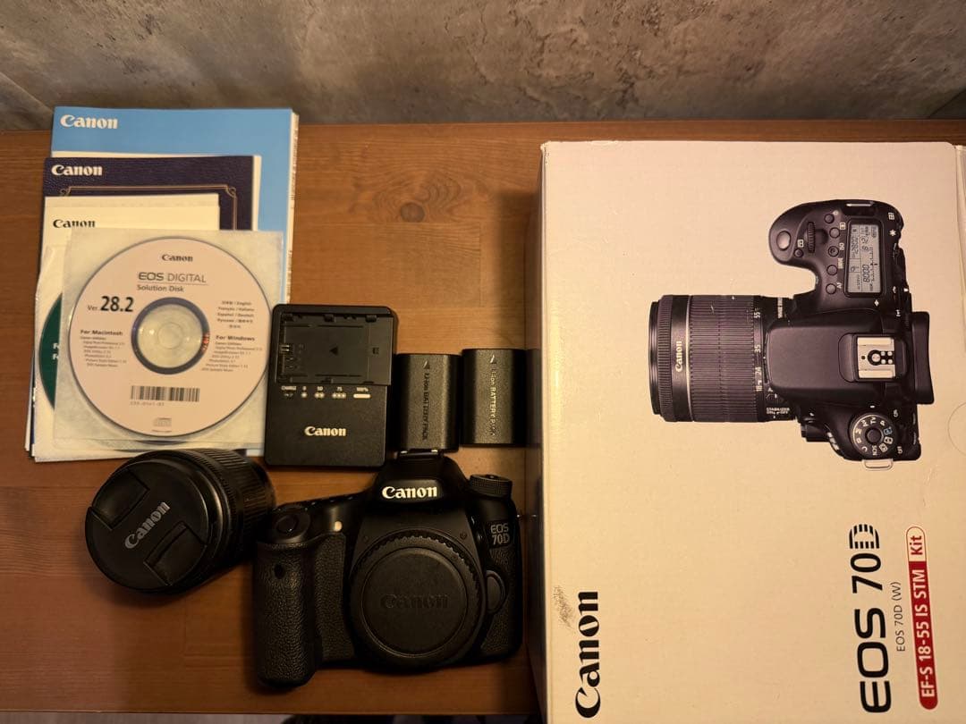 Canon EOS 70D 18-55 レンズキット（デジタル一眼レフカメラ）