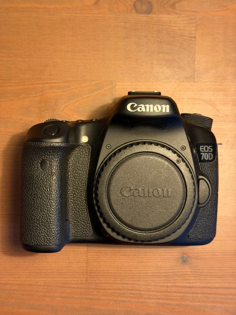 Canon EOS 70D 18-55 レンズキット（デジタル一眼レフカメラ）