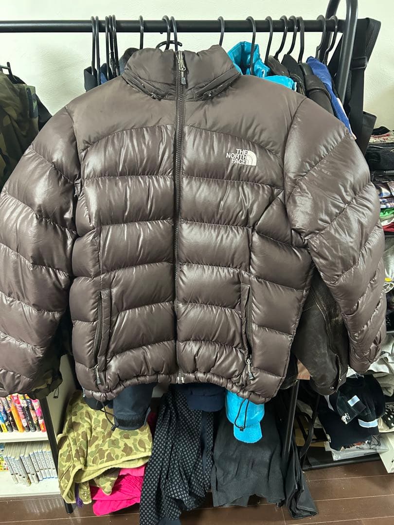 本日限定価格【超希少モデル！】ケンダル・ジェンナー着用　ヌプシ　ブラウン