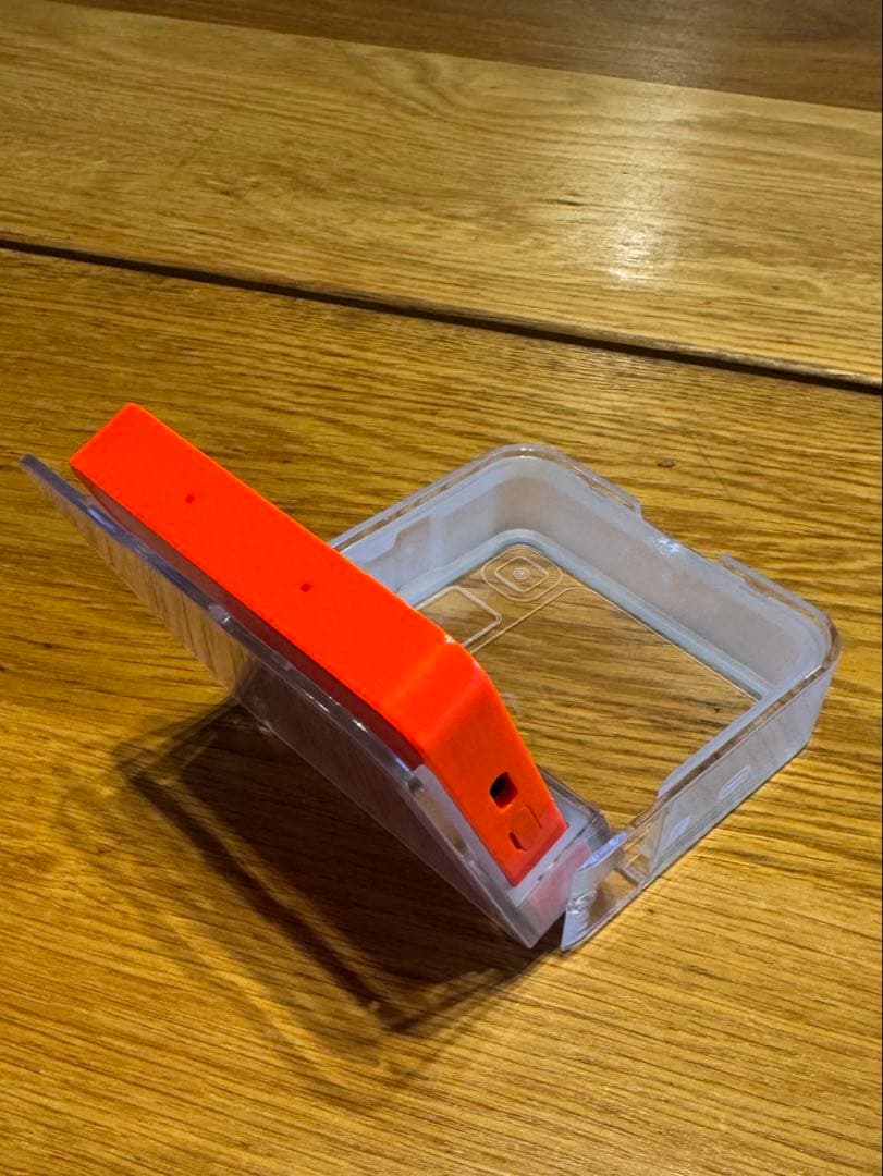 【中古】Rabbit R1 ポータブルAIアシスタント