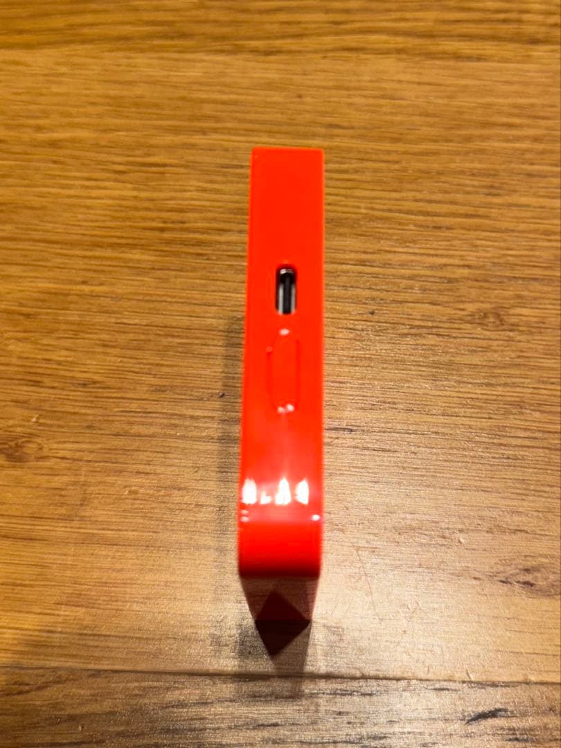 【中古】Rabbit R1 ポータブルAIアシスタント